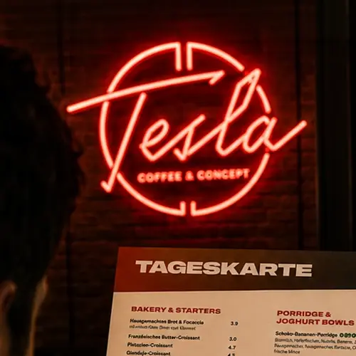 Tesla Coffee & Concept